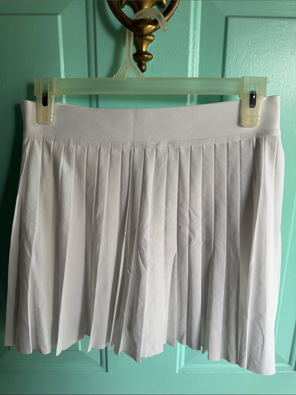 NWT Athleta White Pleated Mini Skort